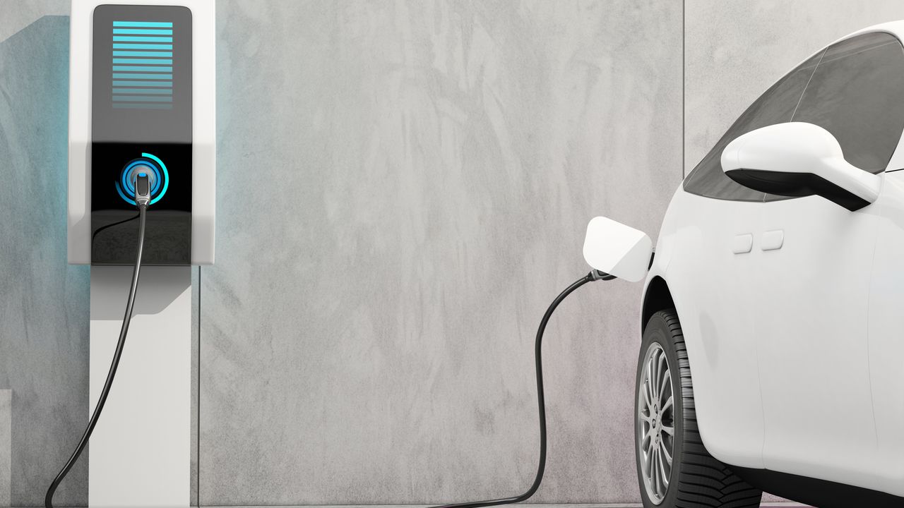 EV Charging Station Management: Enhancing Efficiency and Connectivity